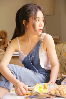 西川里音